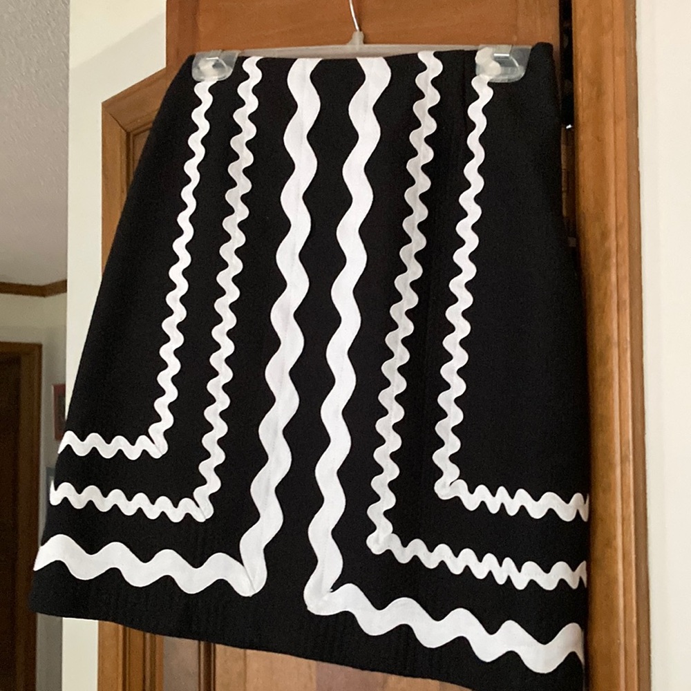 J. McLaughln skirt size 6
